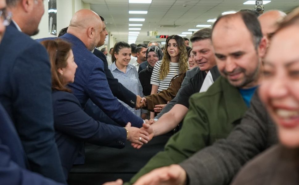 Başkan Yılmaz, belediye personeliyle bayramlaştı