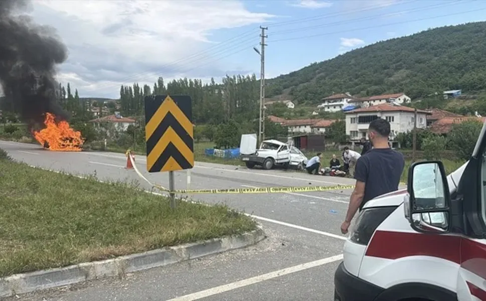 Bayramın kahreden haberi: Dede ve torunu kazada öldü