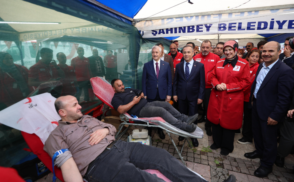 Şahinbey Belediyesi’nden geleneksel kan bağışı kampanyası! Yoğun ilgi görüyor...