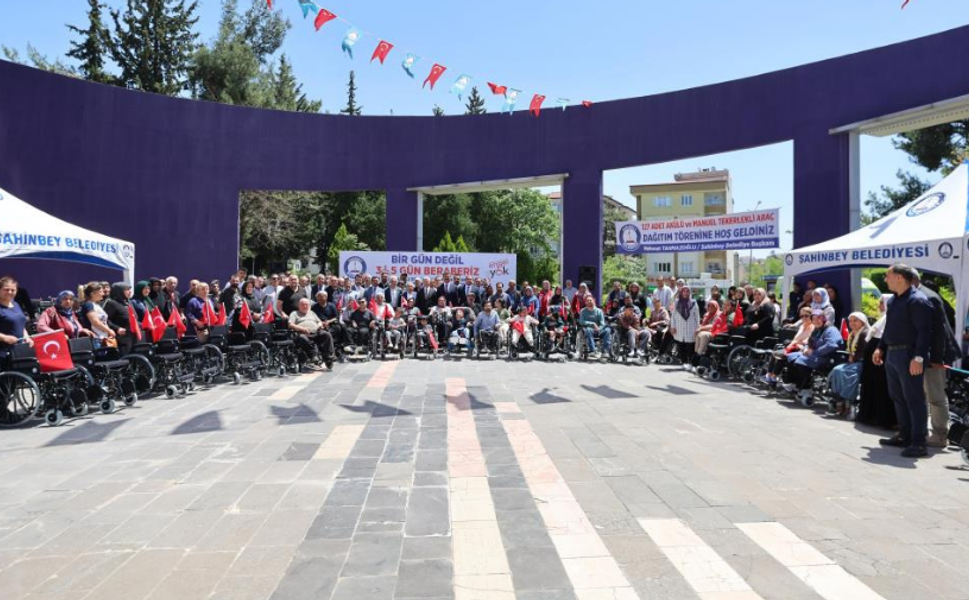 Şahinbey Belediyesi 5 bin engellinin 'eli ayağı' oldu