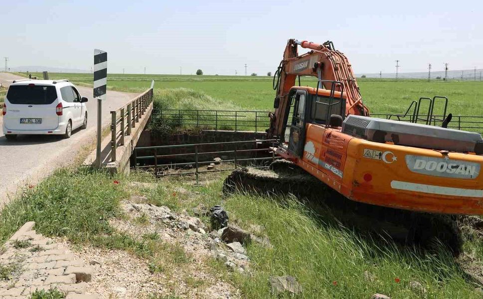Araban'daki 'çapraz köprü' için yenileme çalışması başladı