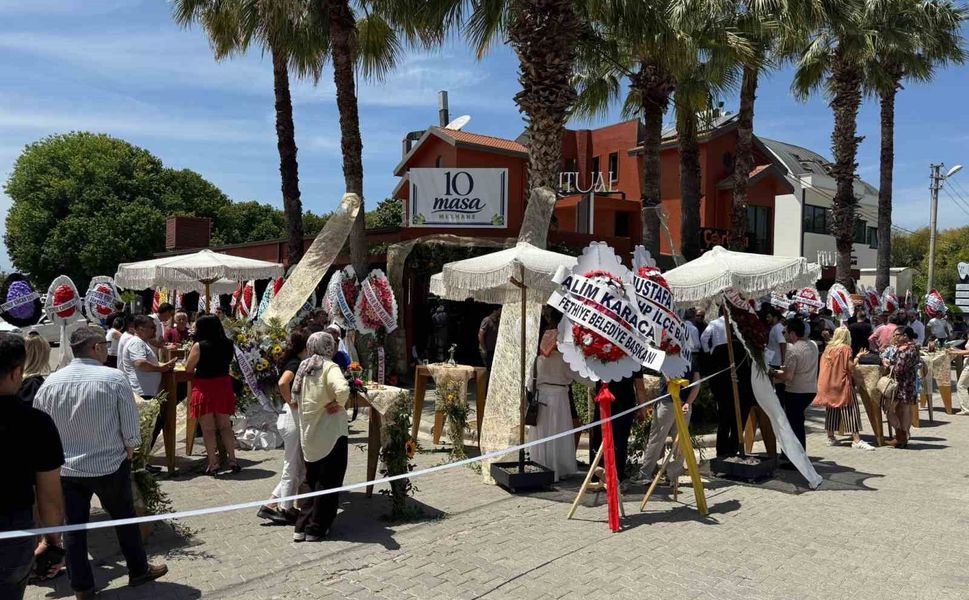 Cehaletin böylesi: Fethiye'de meyhane açılışını duayla yaptılar