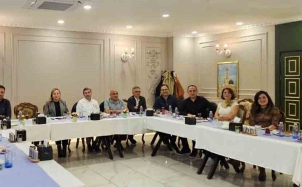 GAÜN Hastanesi'nde tiroid kanserine ekip yaklaşımı