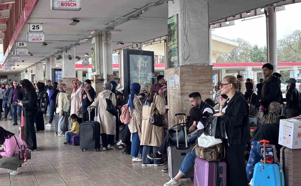 Gaziantep otogarında Kurban Bayramı yoğunluğu başladı