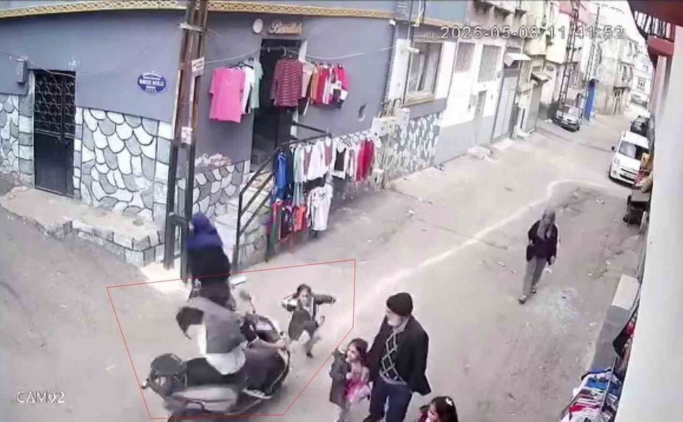 Gaziantep'te dehşete düşüren kaza: Motosiklet küçük kıza çarpıp kaçtı