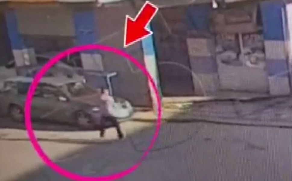 Gaziantep'te iş yerine pompalı tüfekle saldırı: O anlar kamerada