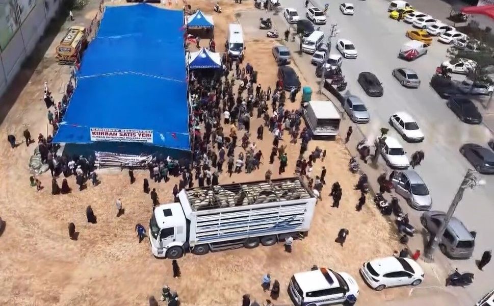 Gaziantep'te kurban pazarlarında dron destekli denetim ve sahte para uyarısı
