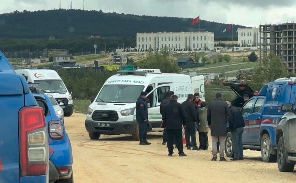 Gaziantep'te ormanlık alanda şüpheli ölüm! Aracında ölü bulundu...