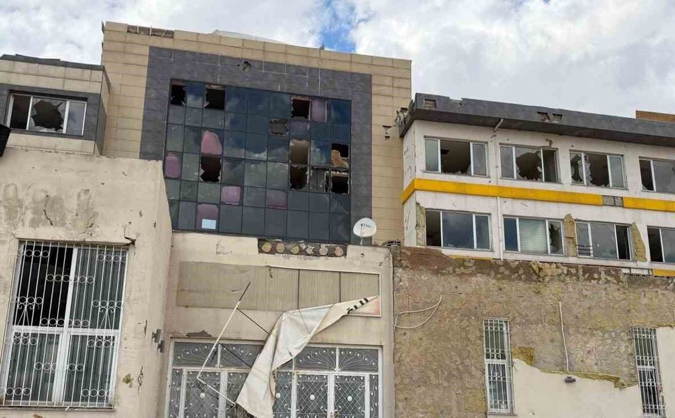 Gaziantep'teki 'süper hücre' okulda ağır hasara neden oldu