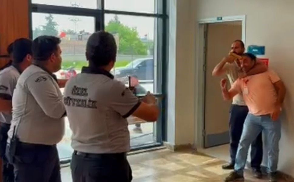 Nizip Devlet Hastanesi'nde gerçeği aratmayan rehine tatbikatı