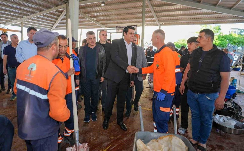 Şehitkamil'de bayram boyunca hummalı temizlik mesaisi