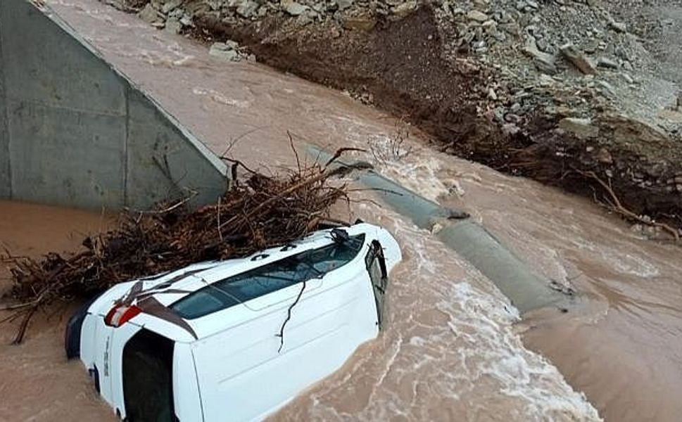 Kabus: Sağanak Afete dönüştü. Gaziantep'in o ilçesi sel sularına gömüldü!