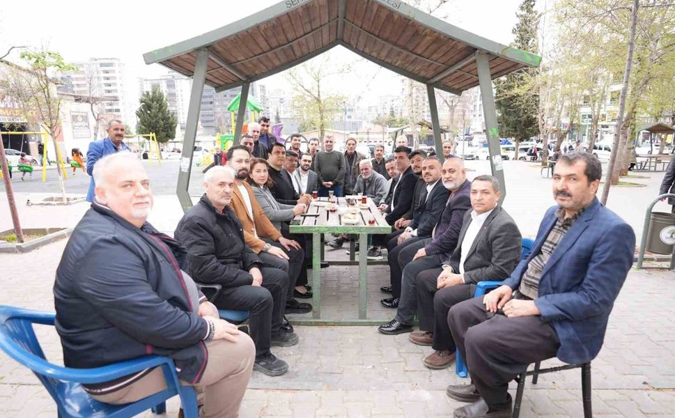 Yılmaz'dan Çıksorut ve Umut mahallesine ziyaret