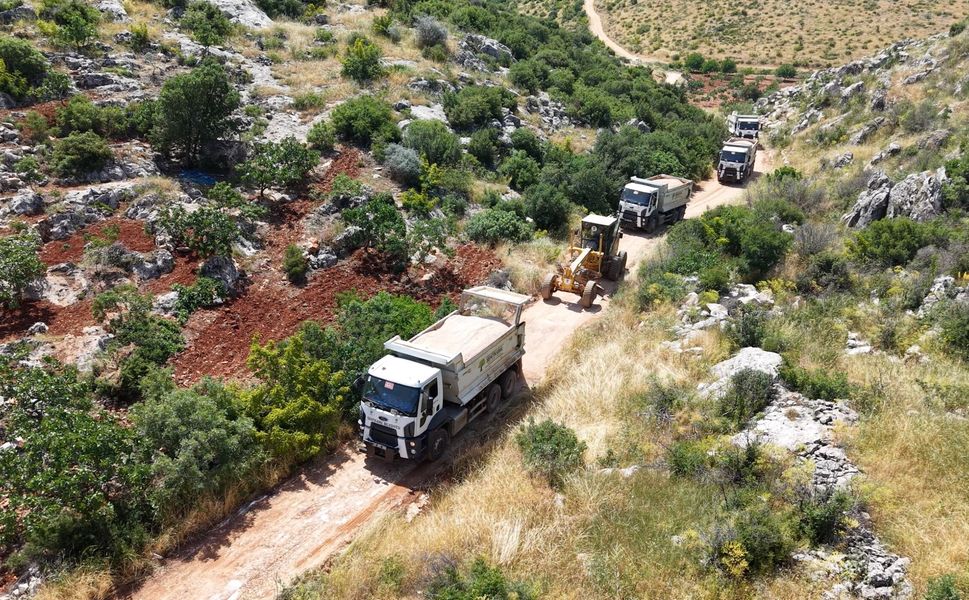 Şehitkamil’de arazi yolları açma çalışmaları sürüyor