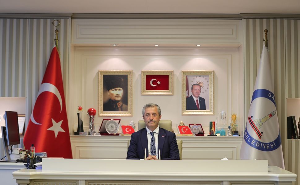 Başkan Tahmazoğlu Babalar Günü'nü kutladı