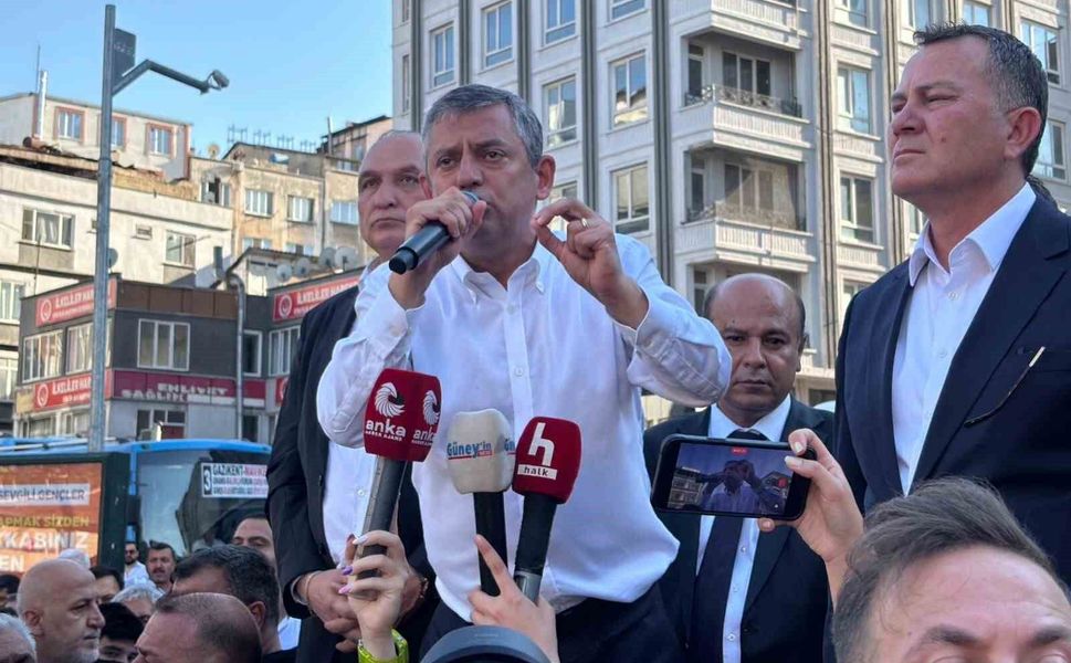 CHP Grup Başkanı Özgür Özel Gaziantep'te: 'Cumhuriyet Halk Partisi'ne, adayına, kurumuna, liderine darbe yapıyorlar'