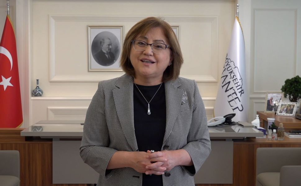 Fatma Şahin, bir aylık maaşını Venezuela'ya bağışladığını duyurdu