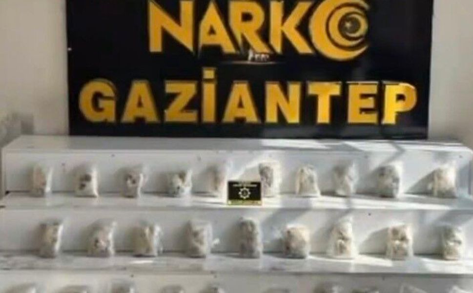 Gaziantep'te 22 kilo uyuşturucu ele geçirildi: 8 şahıs tutuklandı