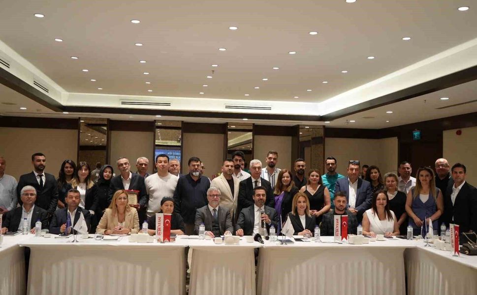 Gaziantep'te 'Ekonomiye Yön Verenler' zirvesi düzenlendi