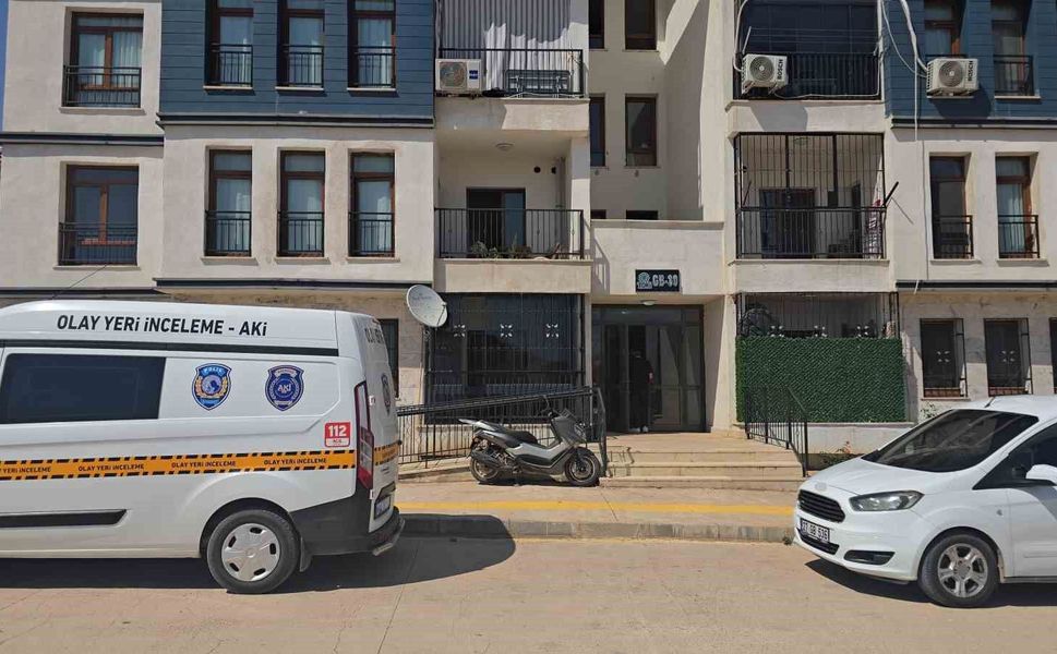 Gaziantep'te evinde silahla vurulmuş halde bulunan kadın kurtarılamadı