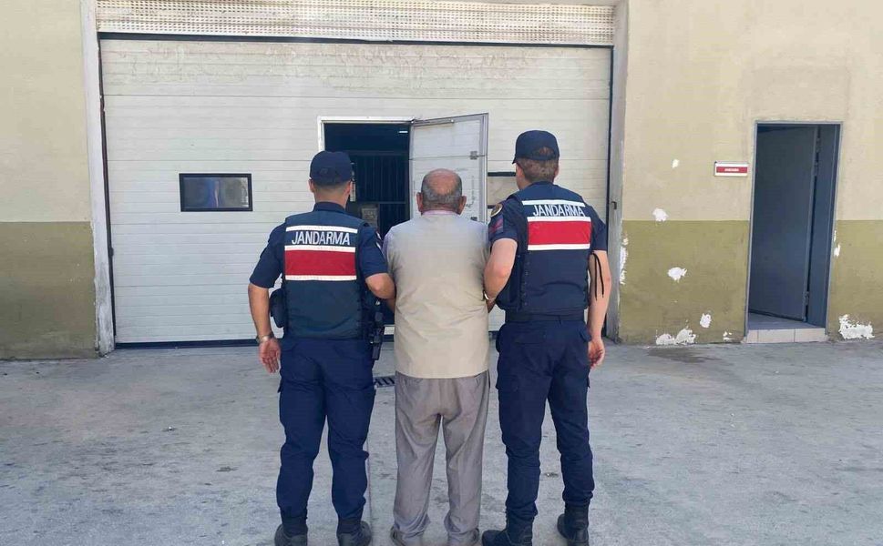 Gaziantep'te kesinleşmiş cezayla aranan 2 şahıs yakalandı
