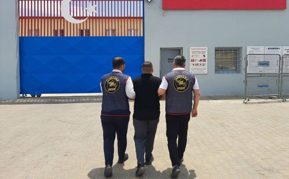 Gaziantep'te kesinleşmiş hapis cezasıyla aranan 2 şüpheli yakalandı