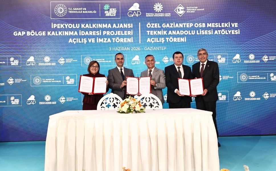 Gaziantep'te yeni kalkınma hamleleri için imzalar atıldı