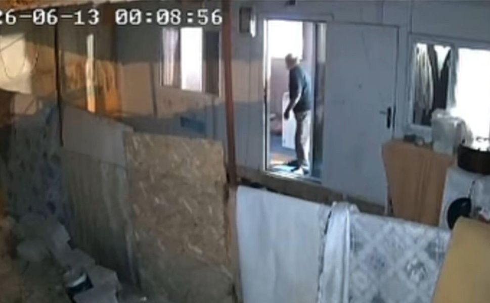 Gaziantep'teki 4.6'lık deprem anı güvenlik kameralarında