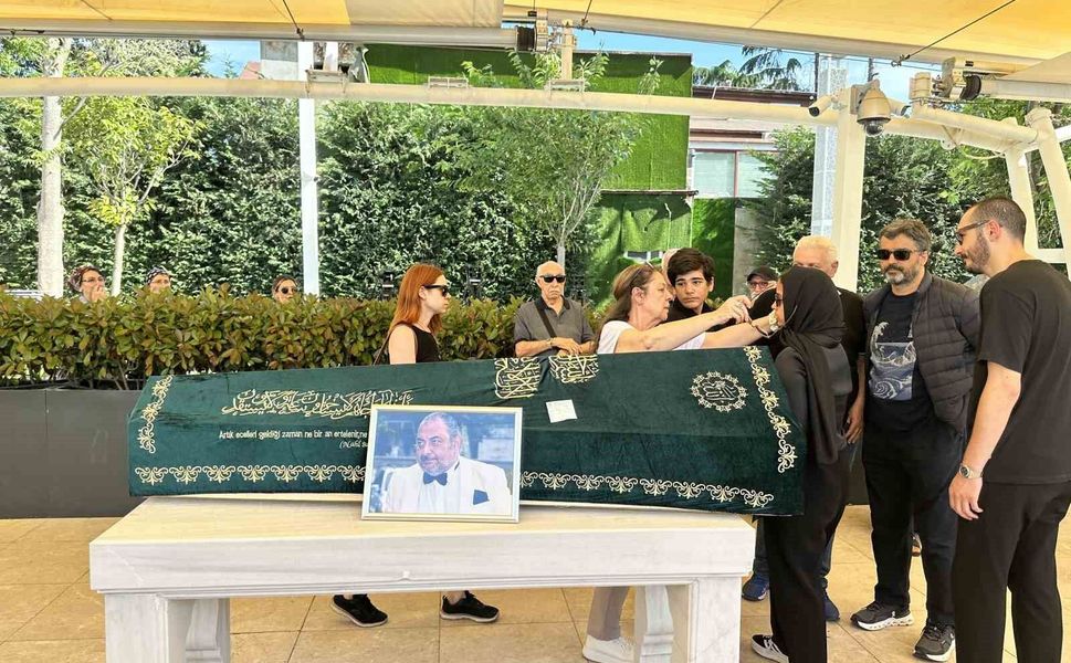 Reha Muhtar son yolculuğuna uğurlandı