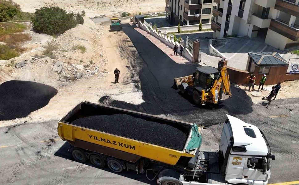 Şahinbey'de konforlu ulaşım için asfalt çalışmaları yapılıyor