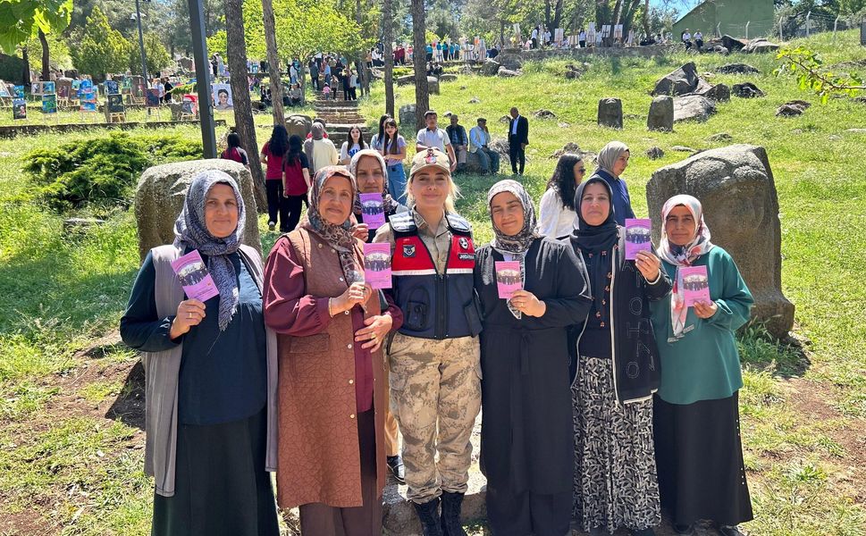 Gaziantep’te jandarma KADES’i tanıttı