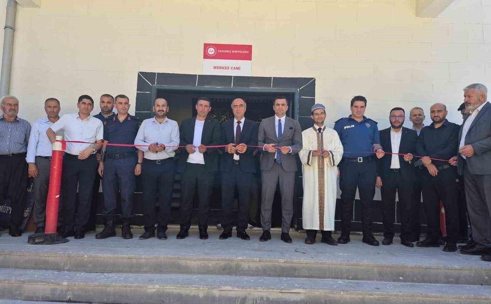 Yavuzeli Merkez Camii Cuma namazıyla ibadete açıldı