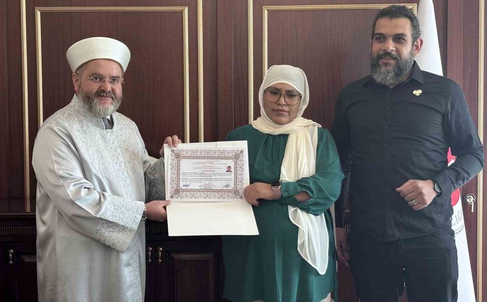 Arjantin'den gelen Eva, Gaziantep'te Müslüman oldu
