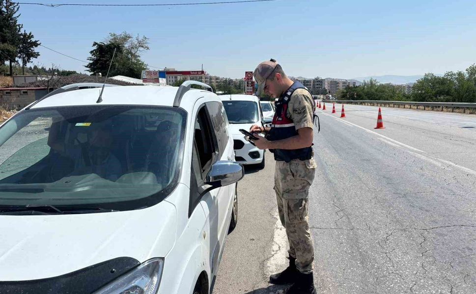 Gaziantep'te 25 aranan şahıs yakalandı