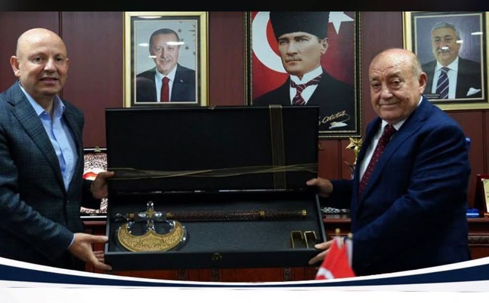 Bilal Çeker'den GESOB Başkanı Ünal Akdoğan'a hayırlı olsun ziyareti