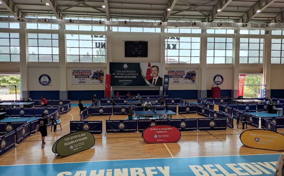 Şahinbey’de zaferin coşkusu sahalara taşındı