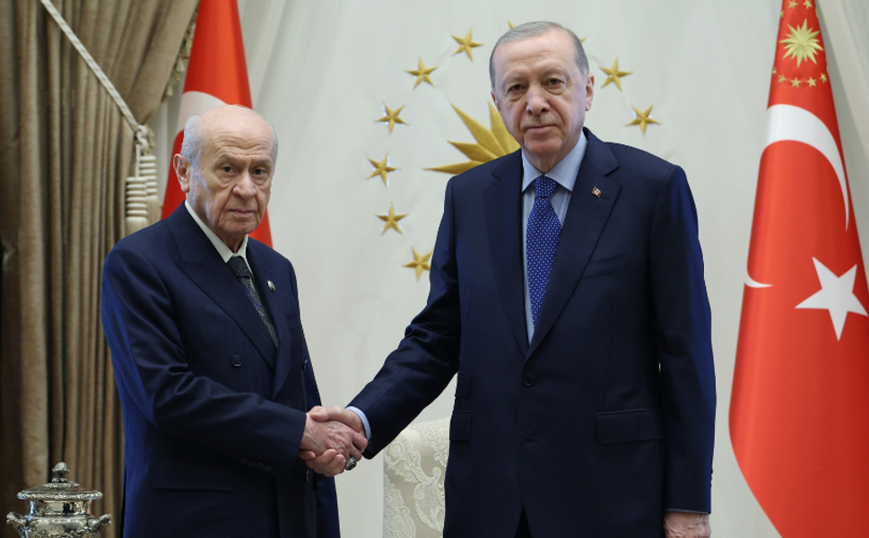 Beştepe'de kritik zirve! Cumhurbaşkanı Erdoğan ve MHP Lideri Bahçeli bir araya geldi
