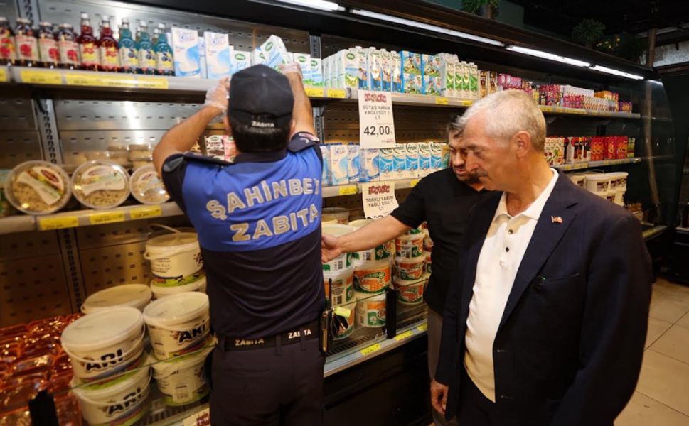 Başkan Mehmet Tahmazoğlu zabıta ekipleriyle denetime katıldı