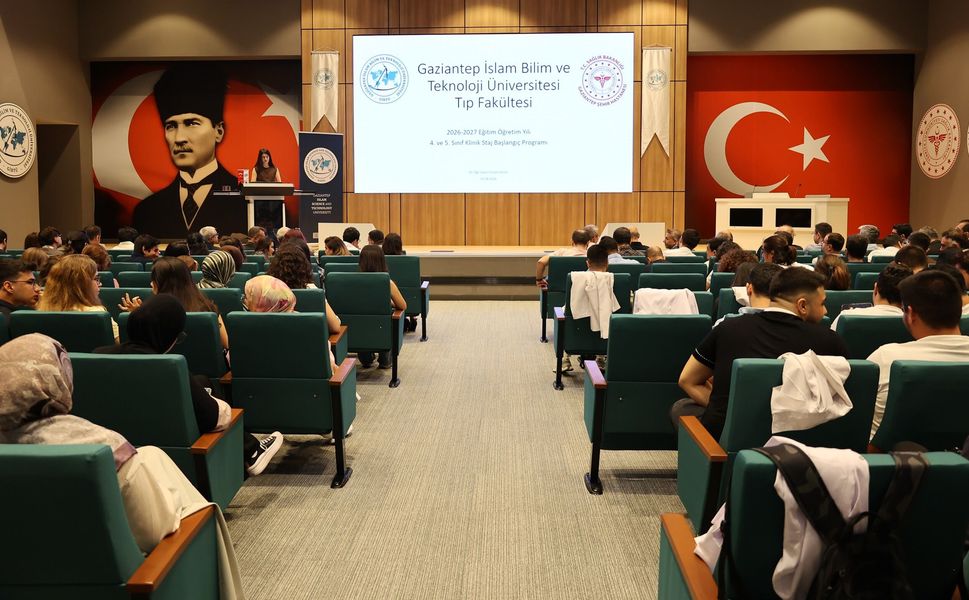 GİBTÜ Tıp Fakültesi öğrencileri klinik eğitimlerine başladı