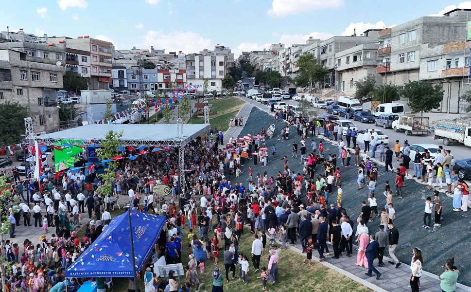 Gaziantep Büyükşehir Vatan Mahallesi’nin çehresini değiştirecek yeni parkı açtı