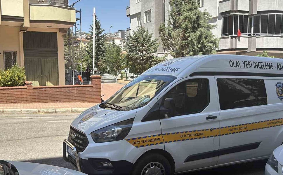 Gaziantep'te iskeleden düşen işçi hayatını kaybetti