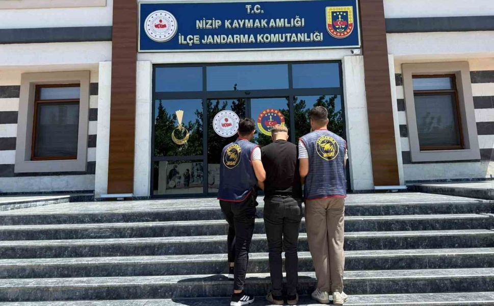 Gaziantep'te kesinleşmiş 10 yıl cezayla aranan 2 şahıs yakalandı