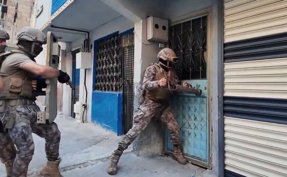 Gaziantep'te kesinleşmiş hapis cezasıyla aranan 23 şahıs yakalandı