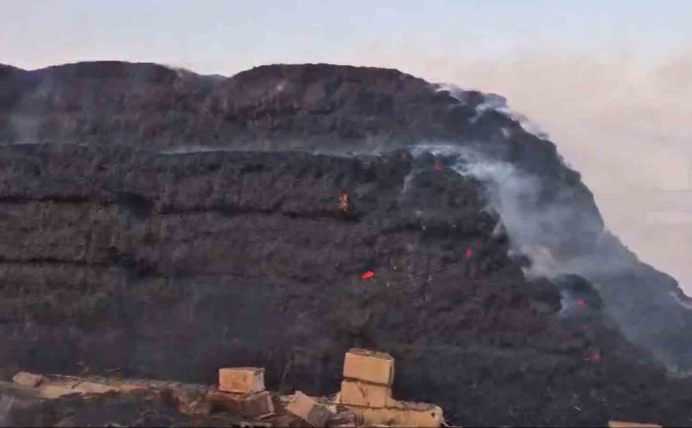 Gaziantep'te korkutan yangın: Binlerce dönüm arazi ve saman balyası kül oldu