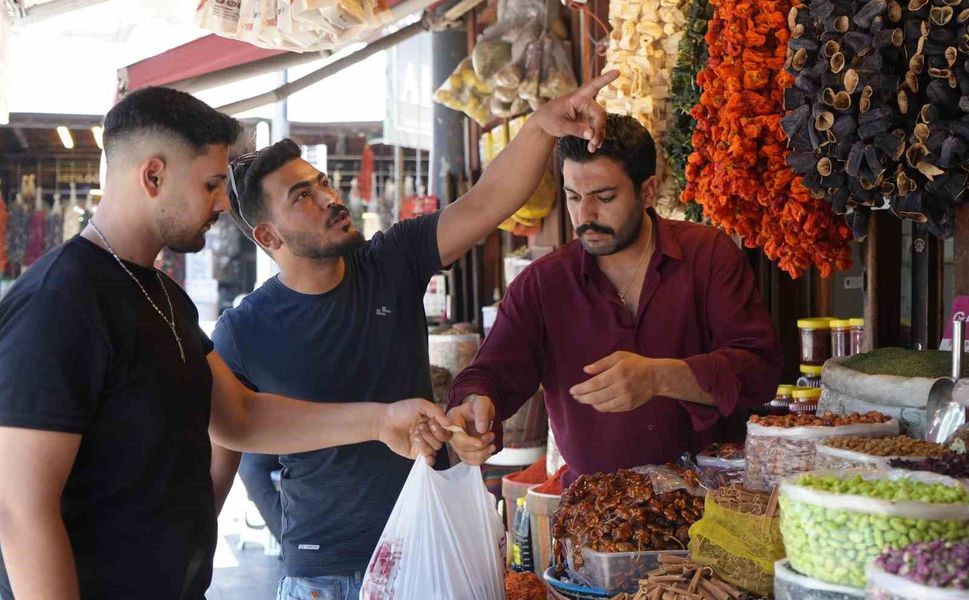 Gaziantep'te yaz gribi aktarlara yöneltti