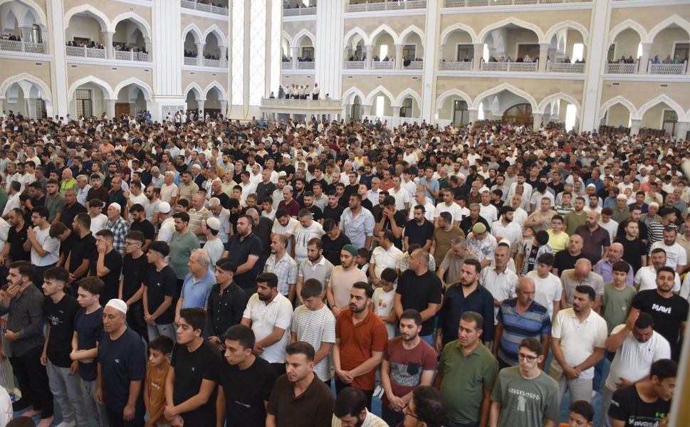 Şahinbey Millet Camiinde Mevlid Gecesi coşkusu