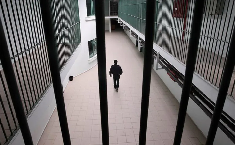 Cezaevlerinde kapasite alarmı! Adalet Bakanlığı verileri paylaştı: Cezaevlerinde doluluk yüzde 142