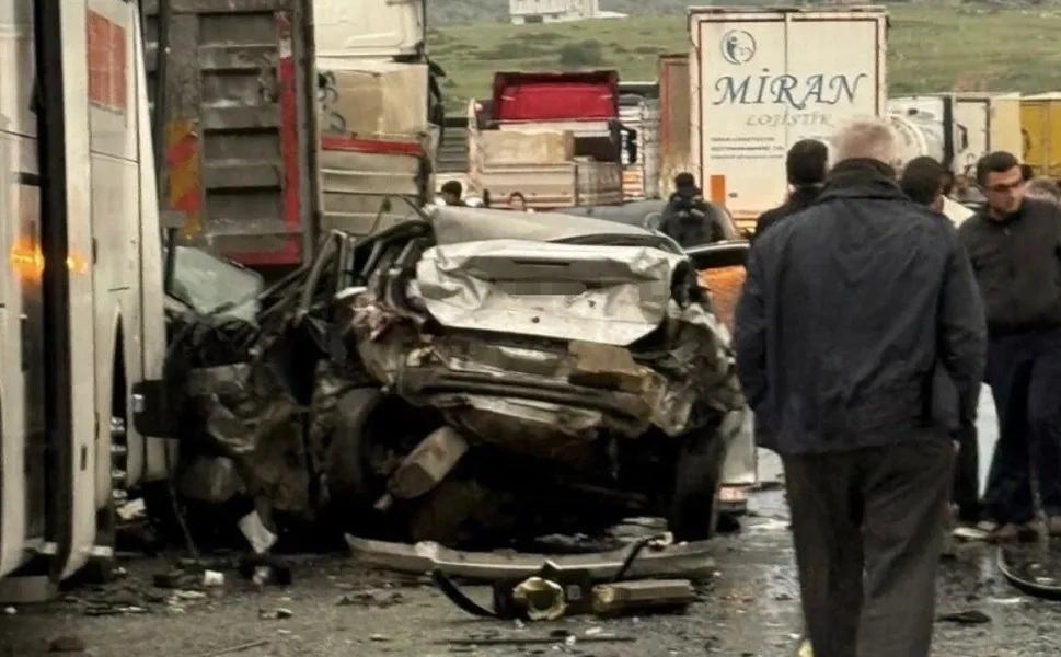 Gaziantep'te TAG Otoyolu'nda zincirleme kaza: 5 yaralı