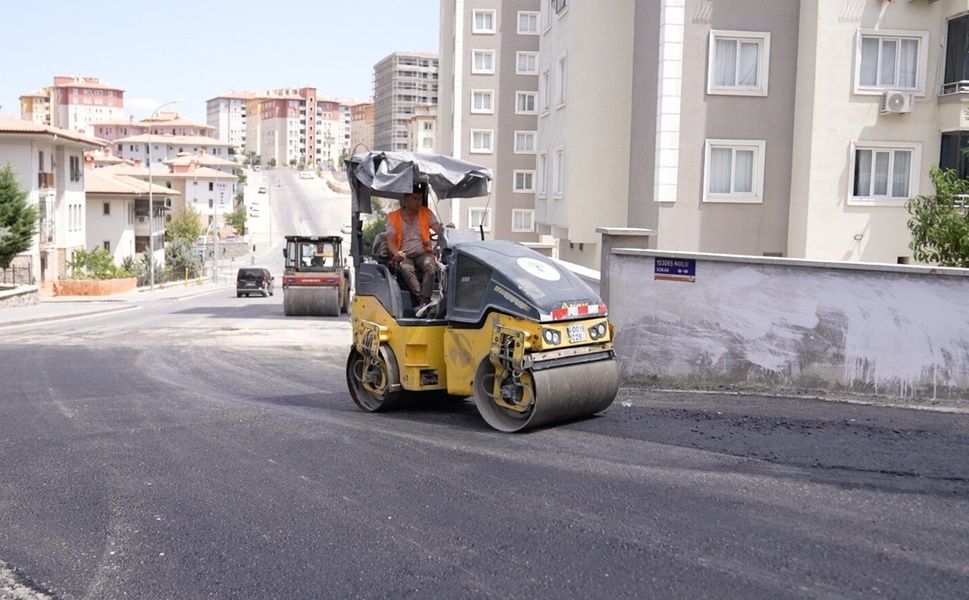 Şehitkamil Çamlıtepe'de yollar yenilendi