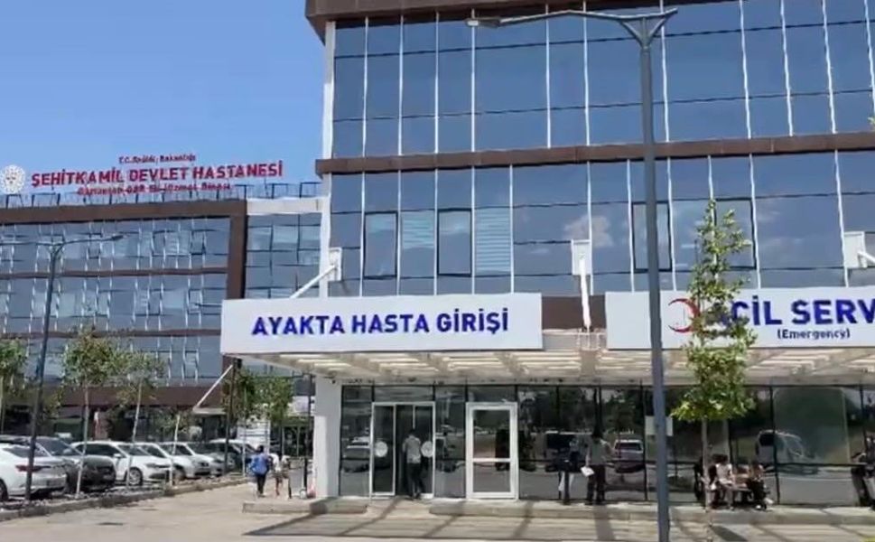 Gaziantep'te silindir makinesine sıkışan 25 yaşındaki işçi kurtarılamadı